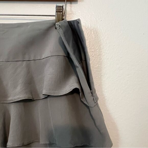 Talbots Silk Tiered Ruffle Skirt Light Grey Silver Lined Size 14P Petite Party - Picture 5 of 6
